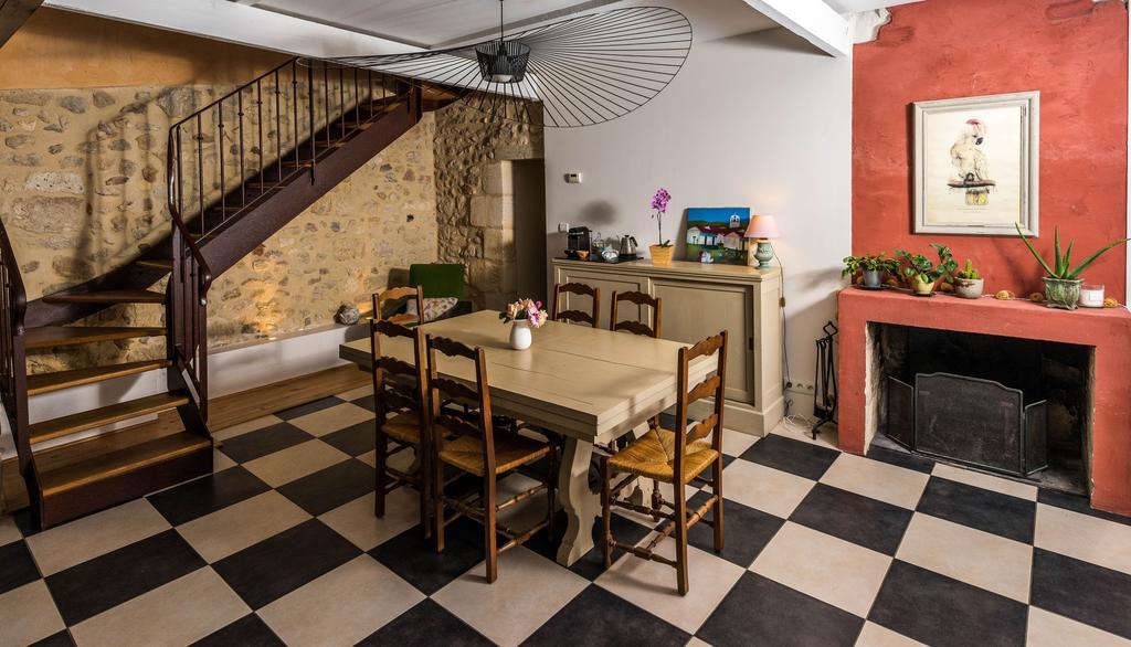 Chambres D'Hotes Le Relais Des Remparts Rions Exteriér fotografie